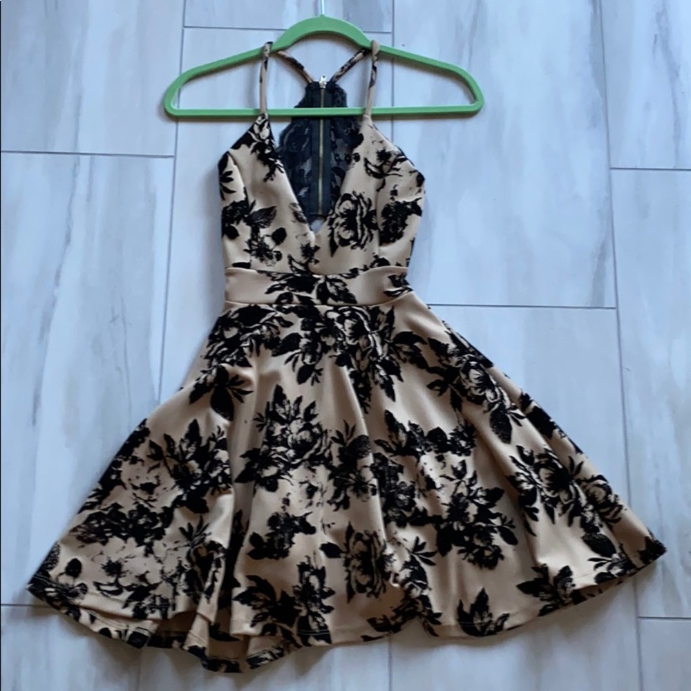 Windsor homecoming prom floral lace dress